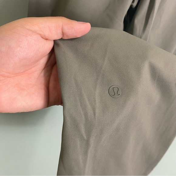 Lululemon On The Fly Pant 7/8 Green Sz 4 W5BLPS - Picture 5 of 6